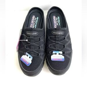 New Skecher women slip on mule air cooler size 6 black